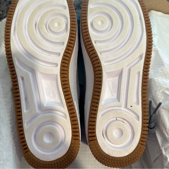 Size 9 - Nike Air Force 1 Sage Low Cool Grey 2019 - Picture 4 of 5